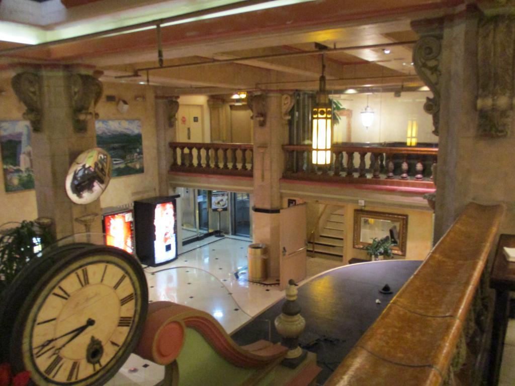Cecil Hostel *
